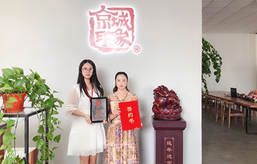 贺：京城印象老北京布鞋加盟店陕西李老板成功加盟！