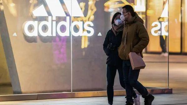  阿迪达斯中国销售暴跌85%