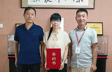 贺：京城印象老北京布鞋加盟店河南段老板成功加盟！