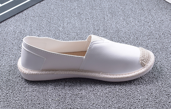 老北京布鞋，京城印象布鞋，178020C白色